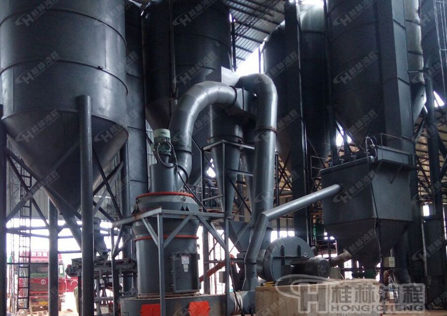 桂林鴻程新型磨粉設(shè)備，螢石雷蒙機(jī),螢石雷蒙磨,80-800目螢石雷蒙磨粉機(jī)：HCQ系列改進(jìn)型磨粉機(jī)HCQ1500